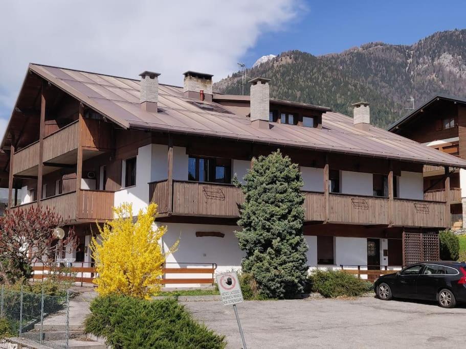 Appartamento Comodo E Curato Per Famiglie Pieve di Cadore Extérieur photo